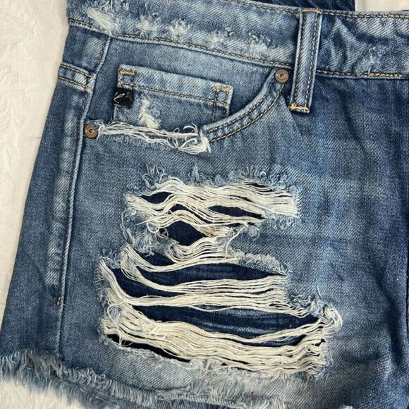 KanCan Destructed Torn Denim Jean Shorts Raw Hem Size Medium - Picture 3 of 7